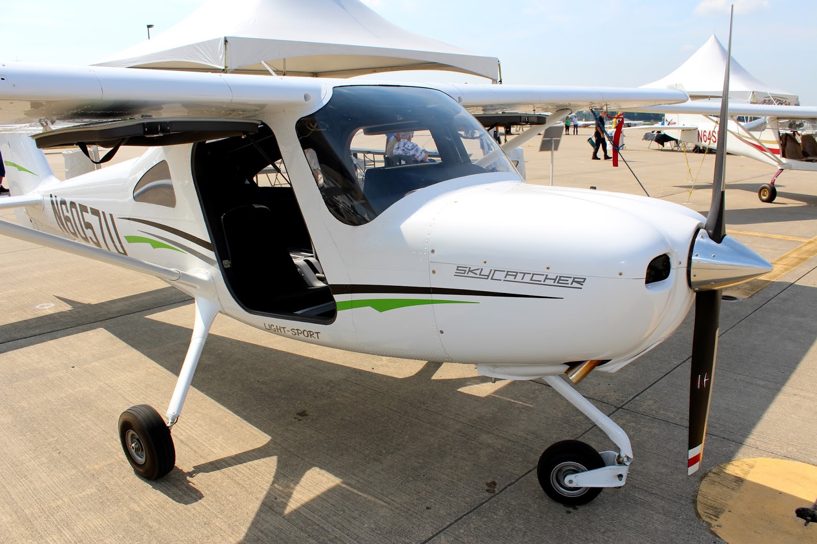 The Aero Experience Variety of Light Sport Aircraft Displayed at Plane & Pilot Midwest LSA Expo