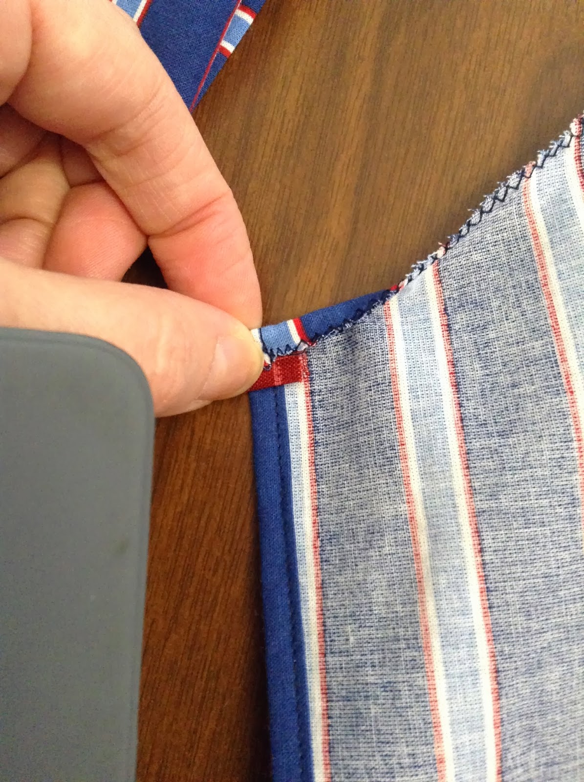 Show Me Sewing How to Make an Apron Tutorial