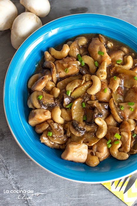 Pollo Con Champiñones Y Anacardos Al Estilo Chino