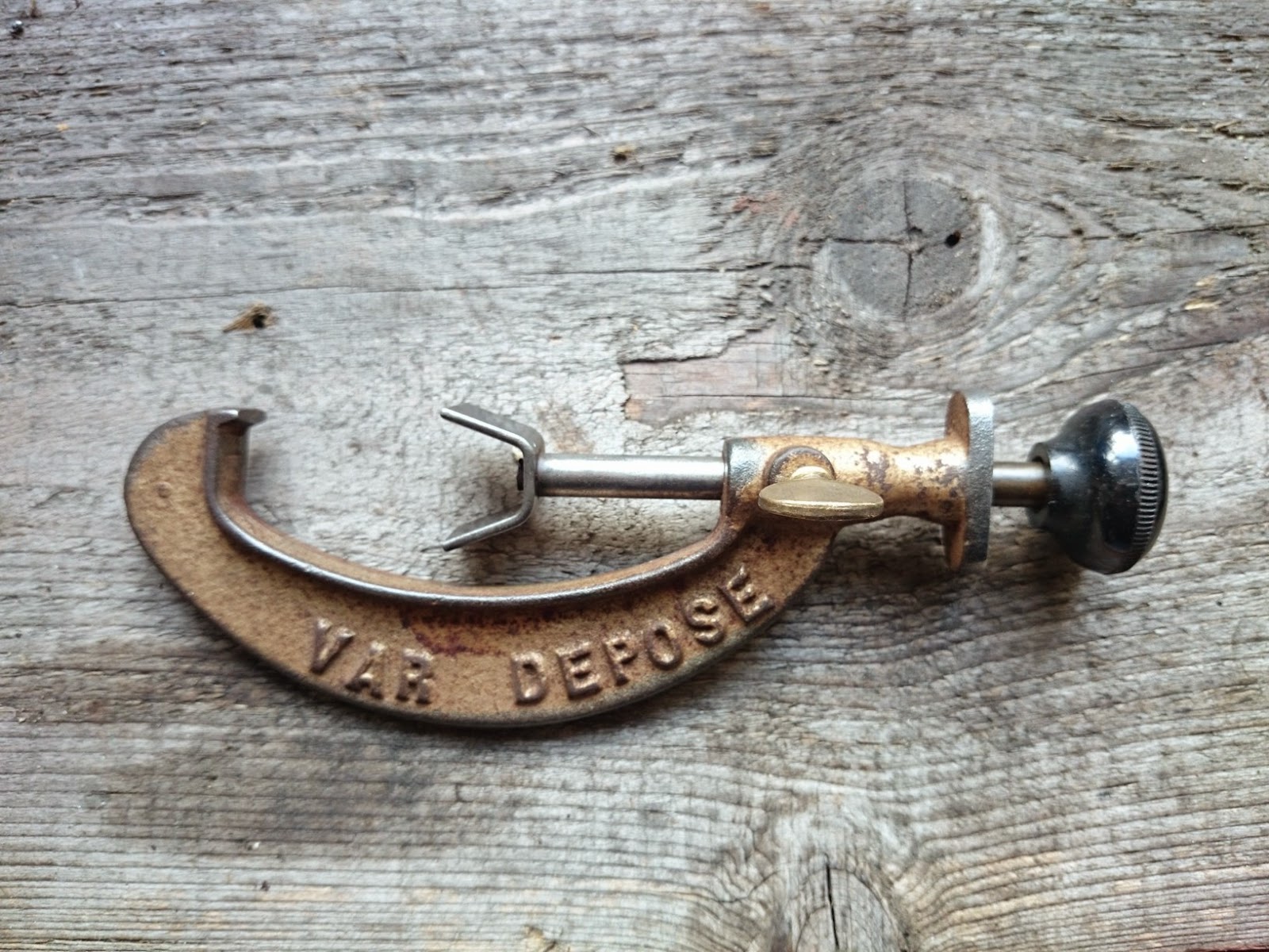 Vintage Bicycling veteran, vintage, classic and retro bicycle blog