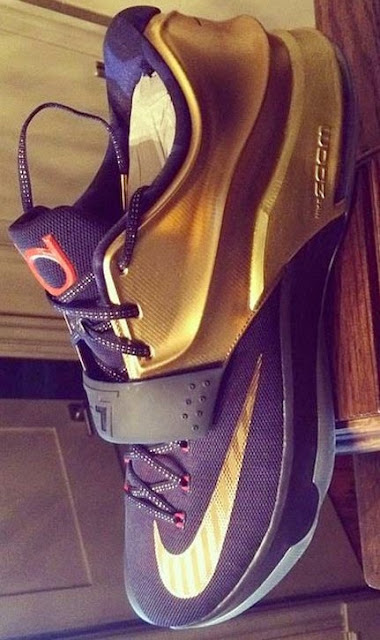 kd 7 black and gold