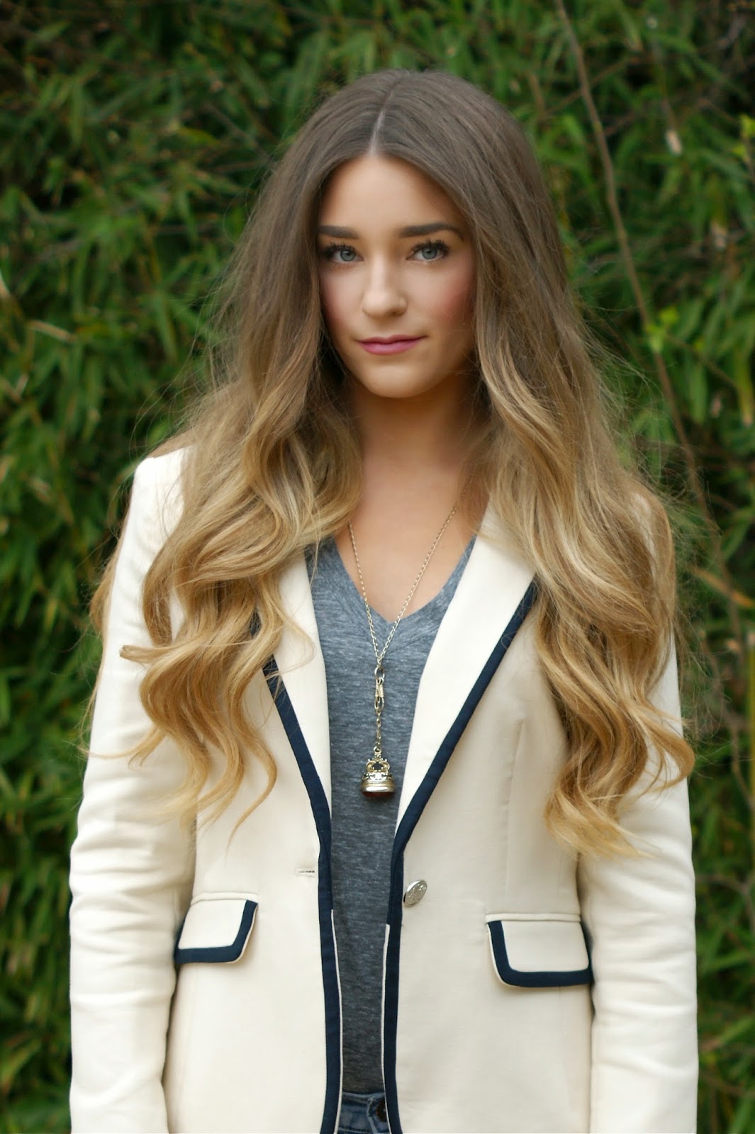 Daily Style Finds How To Style Sneakers Blazer