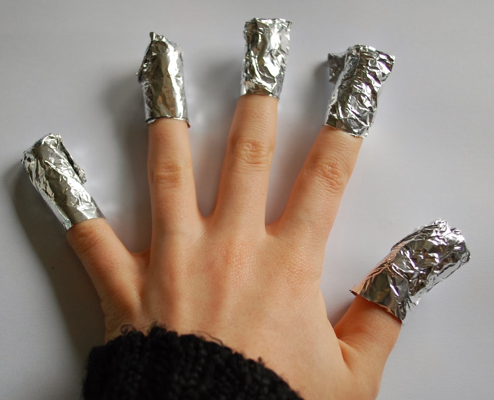 In SAMazement Removing Glitter Nail Varnish