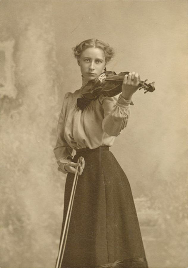 Music in Victorian Era Vintage Pictures of Women Playing Musical