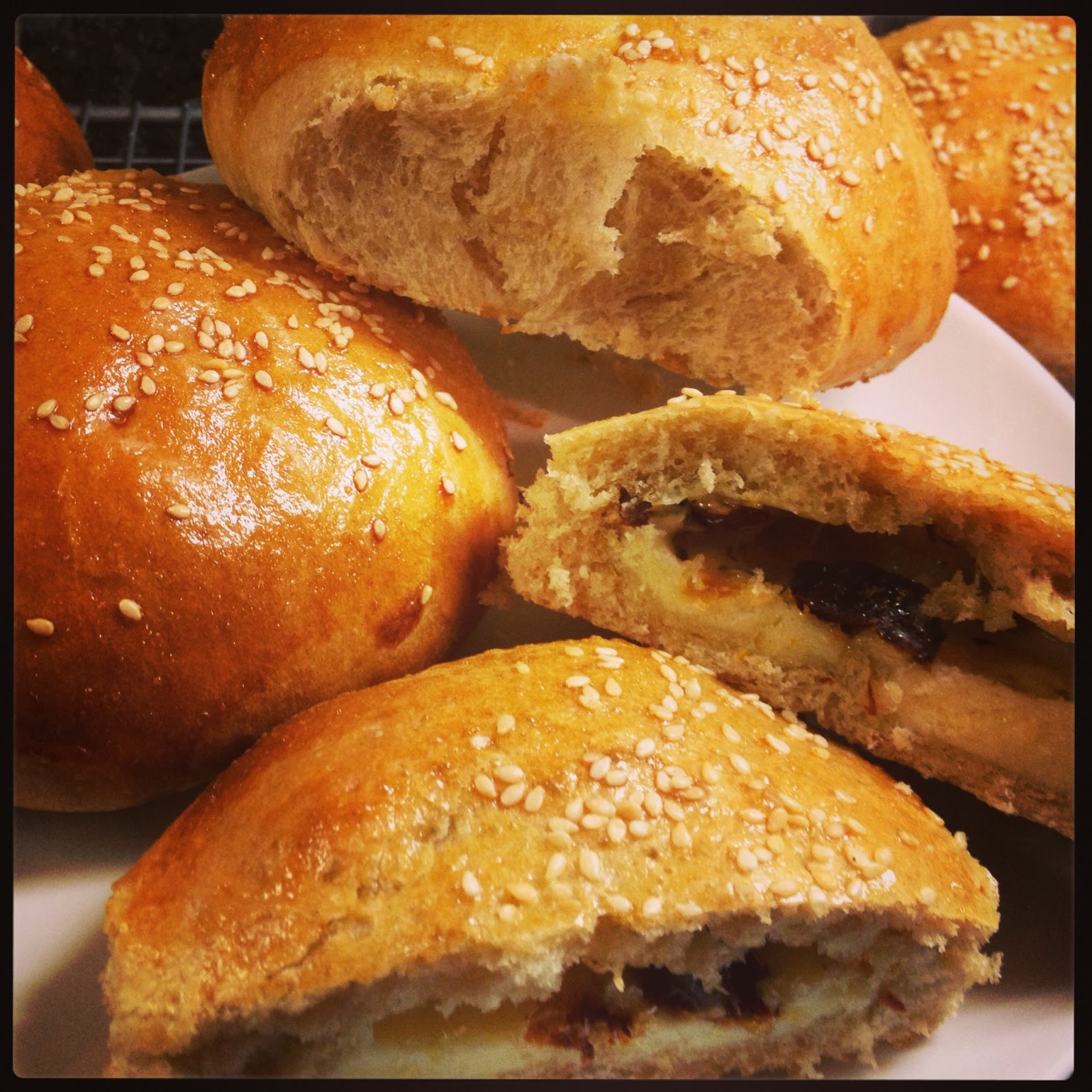 A Kick At The Pantry Door Cheese and Tomato filled Bread Rolls