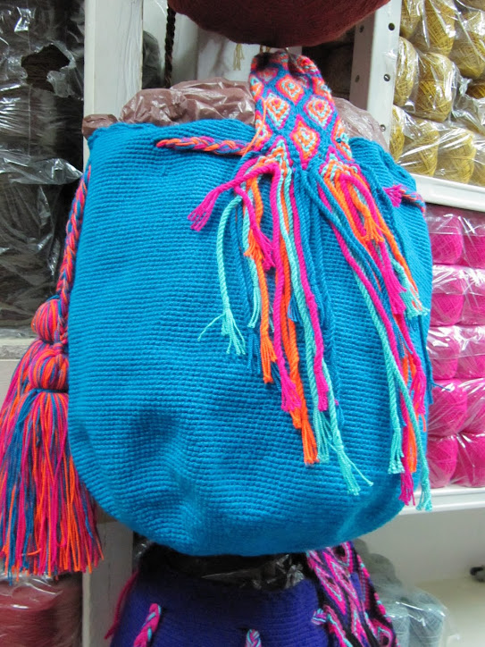 MOCHILA AZUL