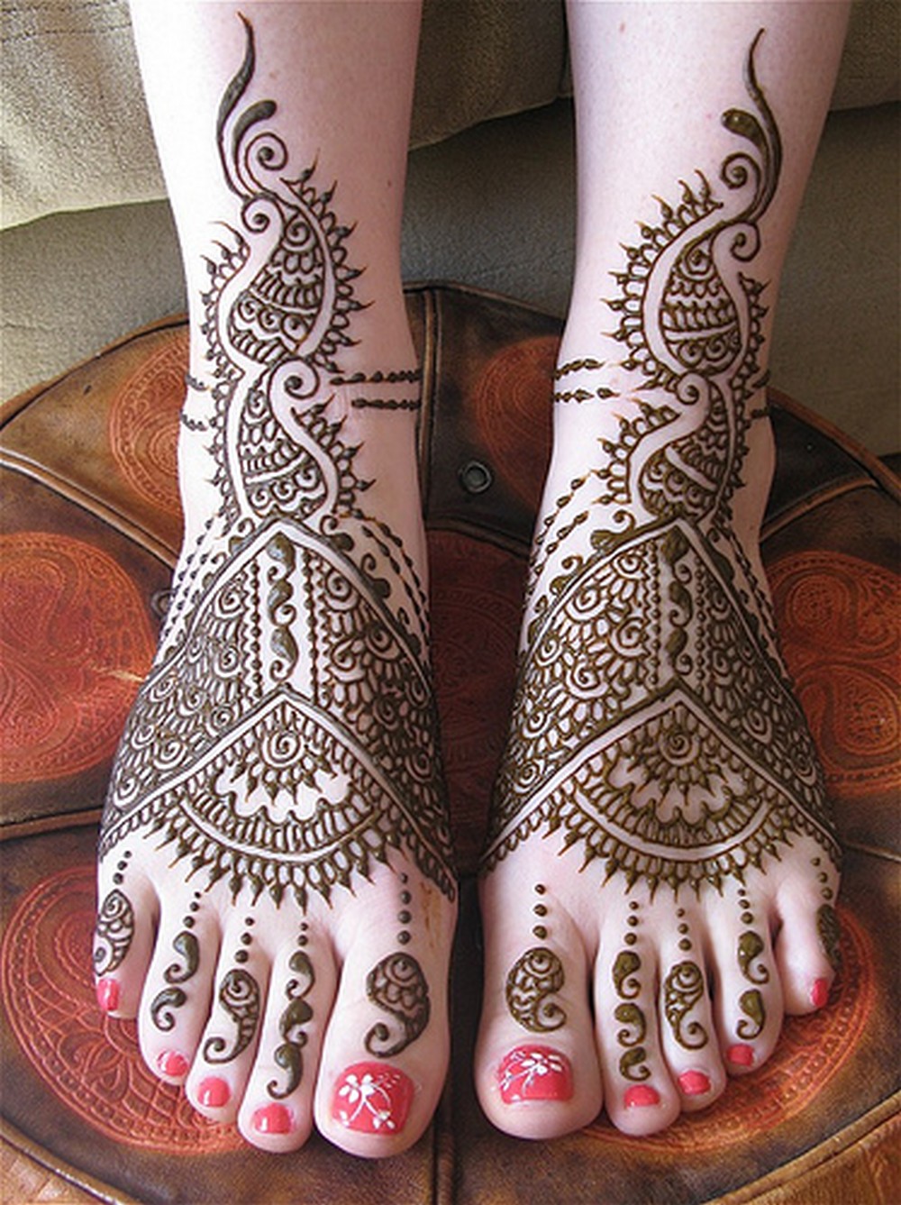 Henna Foot Mehndi Designs For Woman Fashion Khazana Henna Foot Mehndi Designs For Woman Fashion Khazana