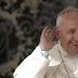 Papa Francisco pide a familias dejar Twitter, y volver a hablarse