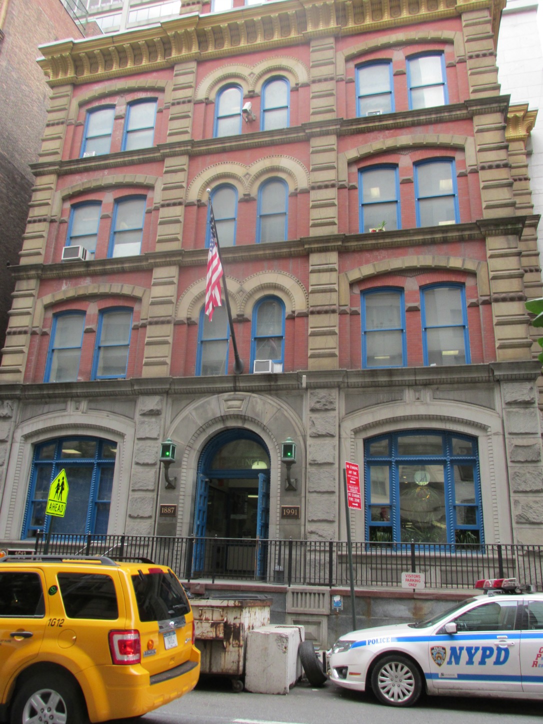 Midtown Blogger/Manhattan Valley Follies The 19th Precinct