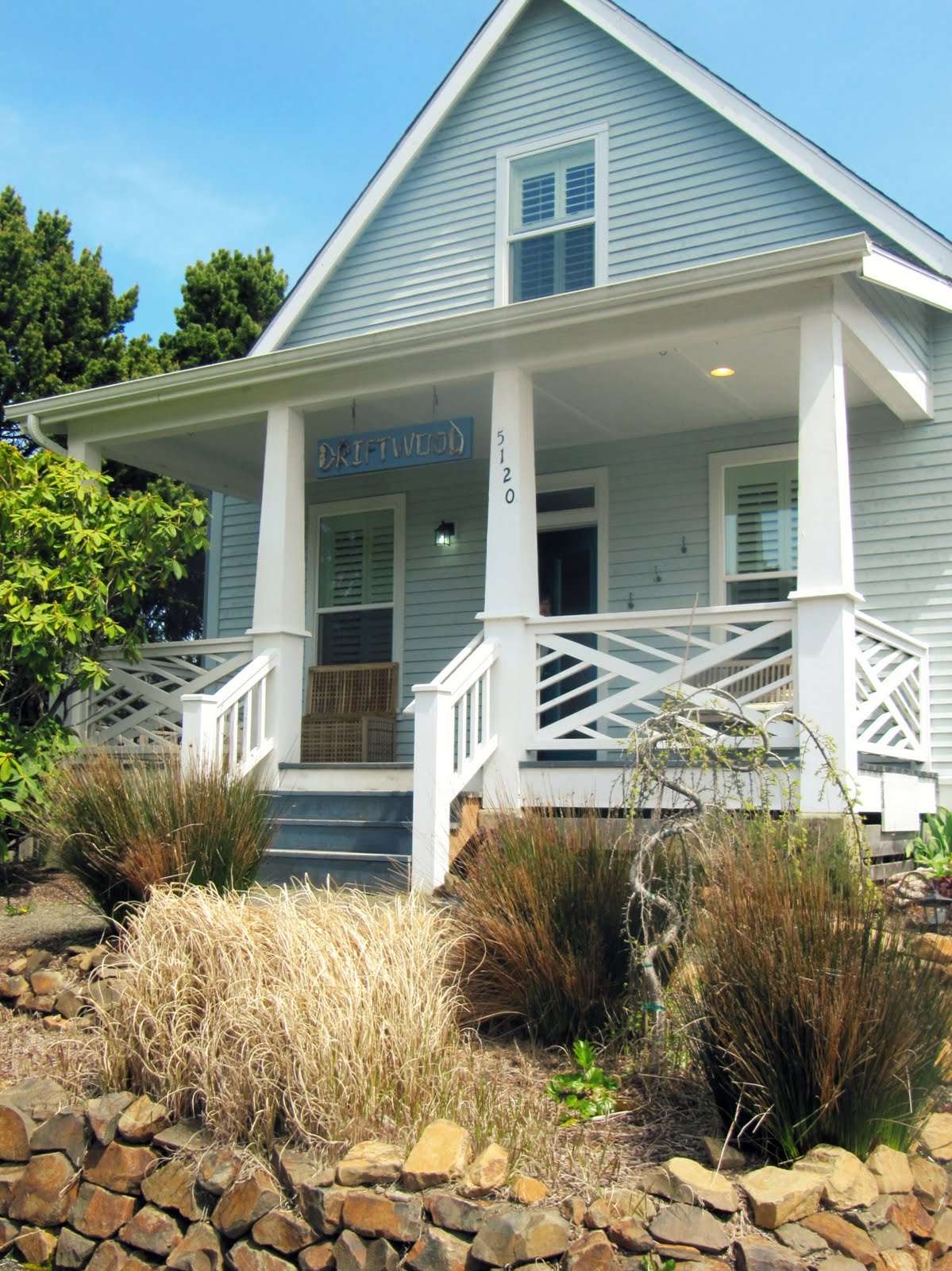 How to Make a Driftwood Mirror The Wicker House