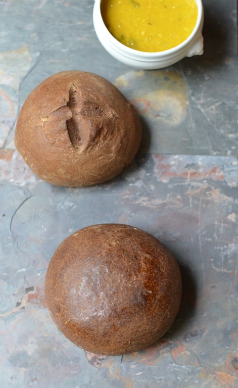 Foodwanderings: Dark Pumpernickel Rye Bread
