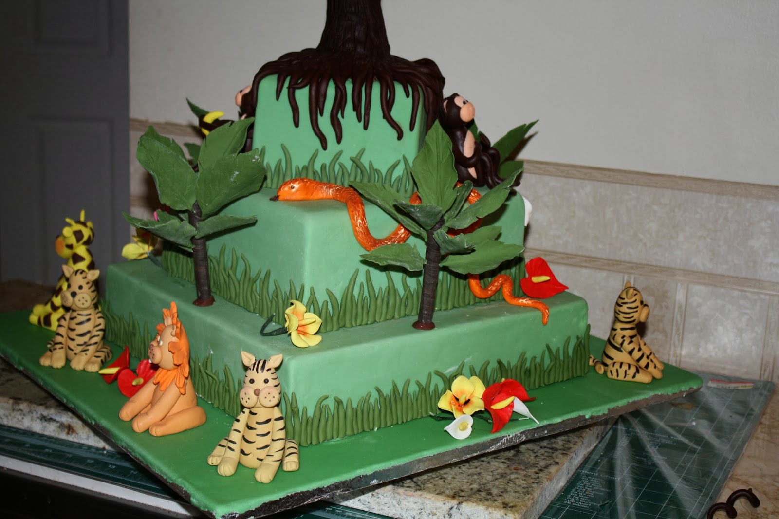 The Sugarcraft Place Jungle Theme Cake