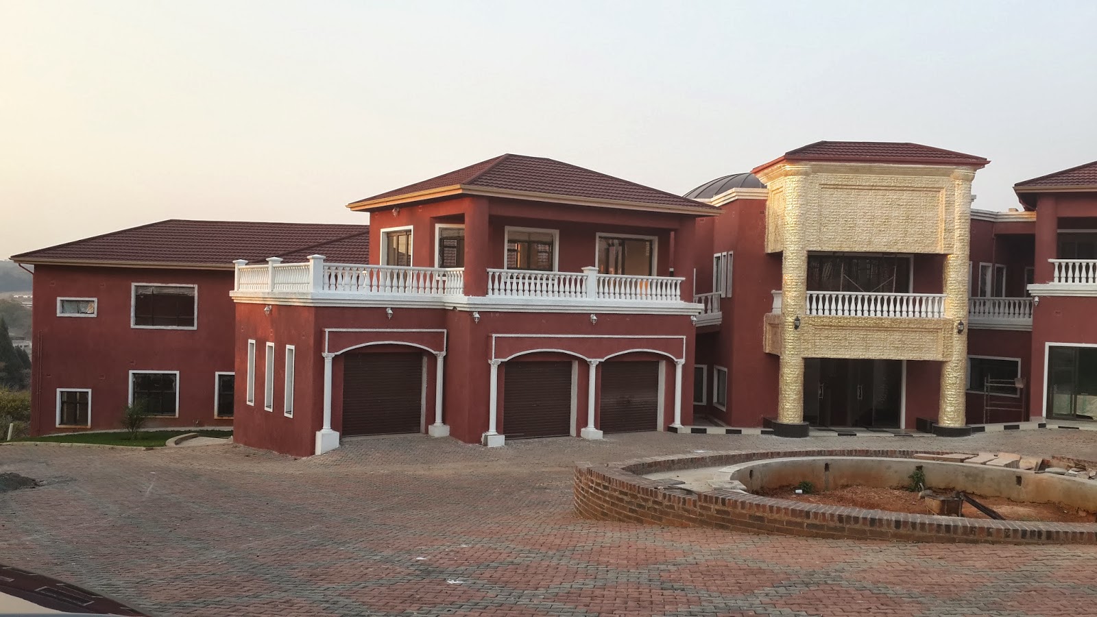 Luxury Mansions & Celebrity Homes Ultra Luxury Mansions in Carrick