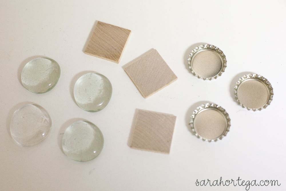 DIY Photo Magnets on Wood Circles with Mod Podge  Photo magnets, Photo  magnets diy, Diy mod podge