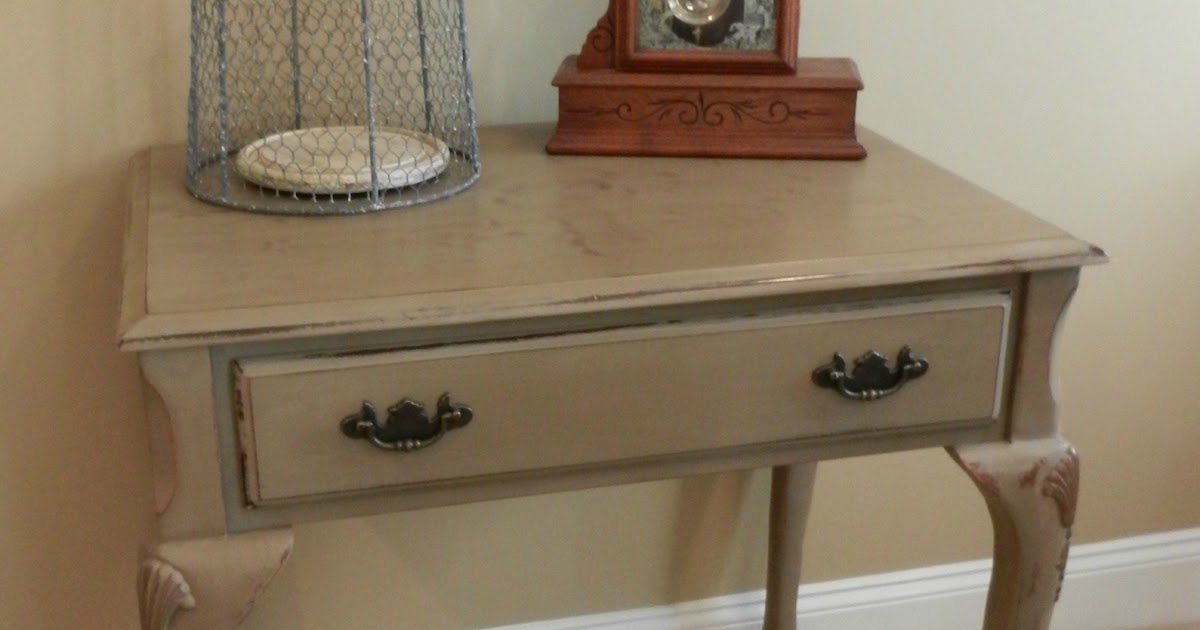 SensibleRedesign Small Foyer Table