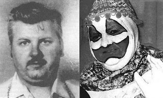 john wayne gacy clown pic Lukisan Seorang Pembunuh Berantai Yang Penuh Misteri