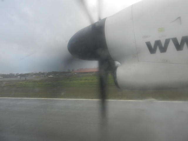 air niugini q400