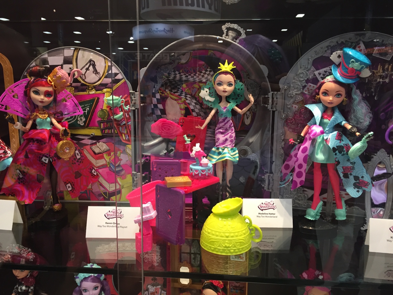 My toys,loves and fashions: Ever After High - Bonecas juntas!!!