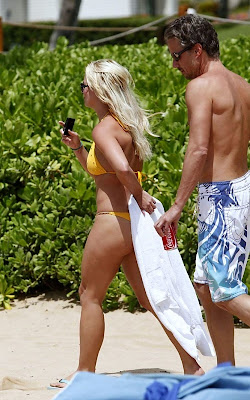 britney spears hot celebs in hot bikini hawaii