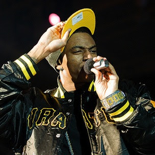 Soulja Boy - Out The Kitchen Lyrics + Letras + Lirik + Tekst + Text + Testo + Paroles + Source: Lyrics-Video-Music.blogspot.com + Video Music Song Lyrics Soulja Boy - Out The Kitchen