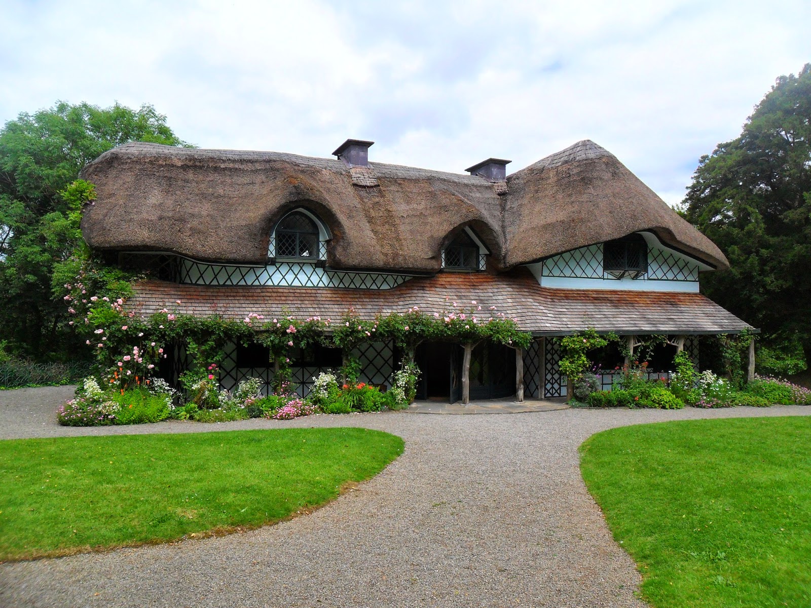 Sightseeing Ireland Swiss Cottage Cahir