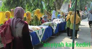 Milad 'AISYIYAH ke 98 Kabupaten Kediri, Bazar Murah oleh Pimpinan Daerah 'Aisyiyah Kabupaten Kediri