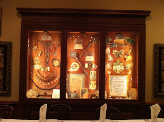 mardi gras ladee travels festivities jewels necklaces past