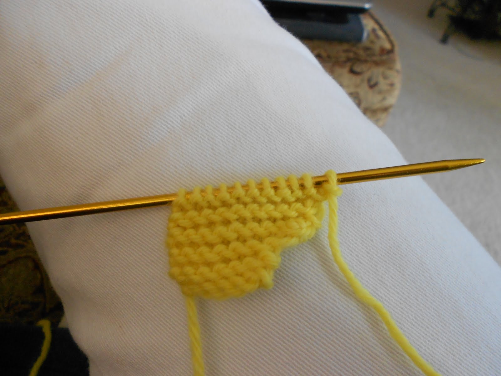 Almost Unschoolers: Very Simple, Garter Stitch, Childrens Knit Crown