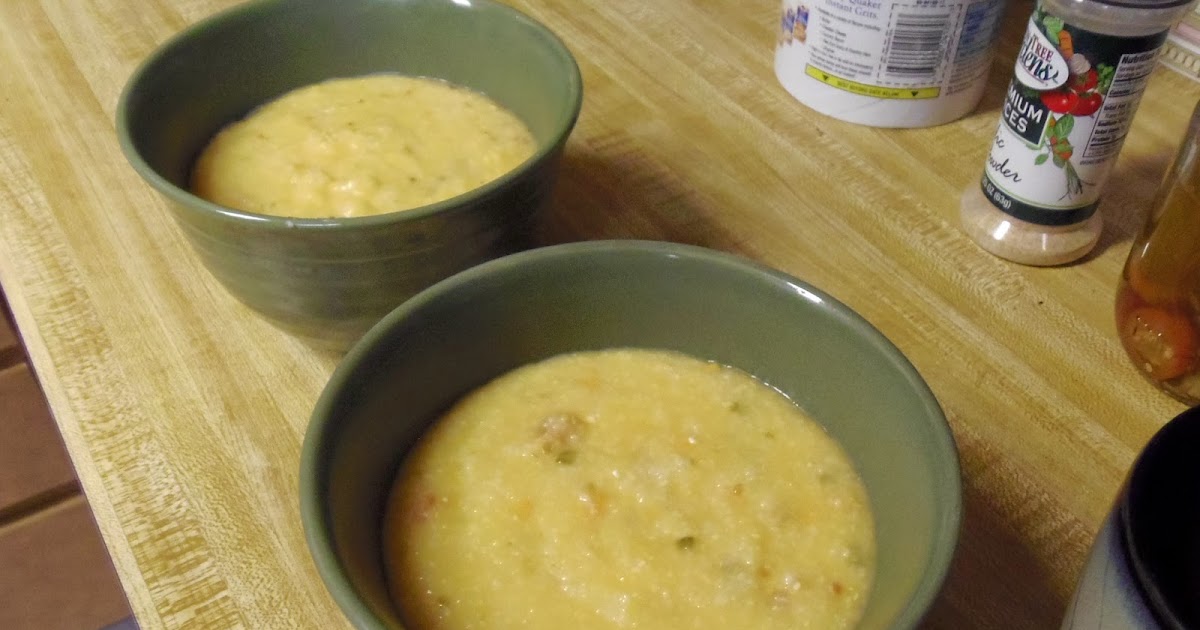 Glo's Kitchen Jalapeno Cheese Grits