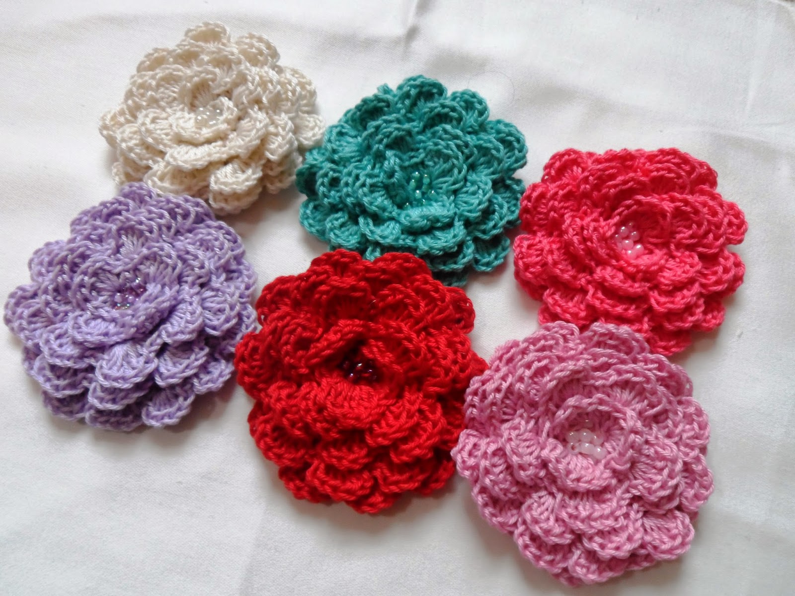 Farmhouse Traditions Mother's Day crochet flowers