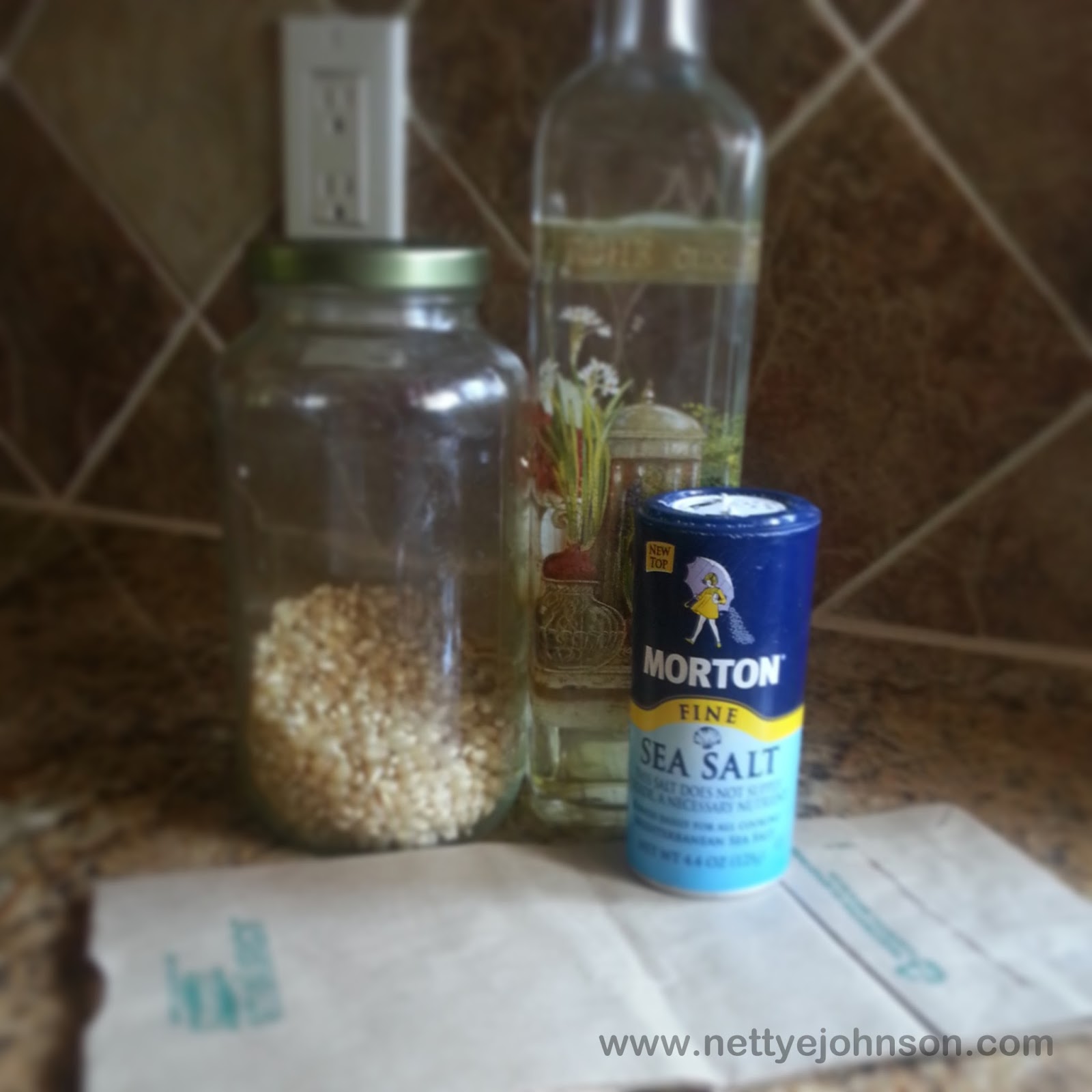 {Recipe} DIY Microwave Popcorn Nettye Johnson