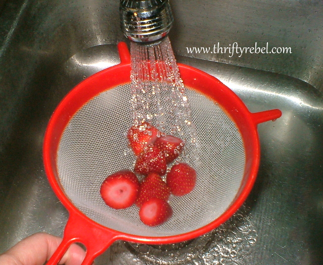 How to Freeze and Thaw Whole Strawberries Thrifty Rebel Vintage