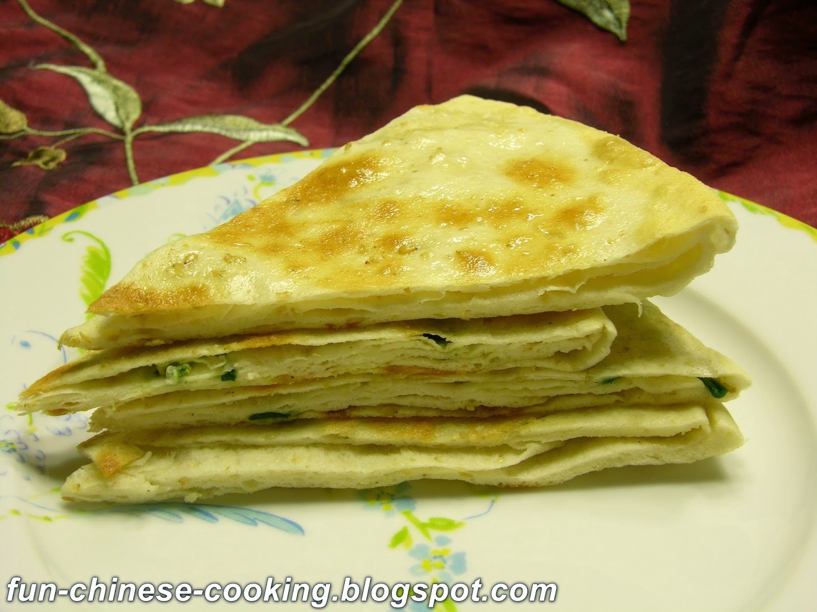 Pan Fried Pita Bread with Green Onion and Sesame Paste (芝麻葱油薄饼) Fun