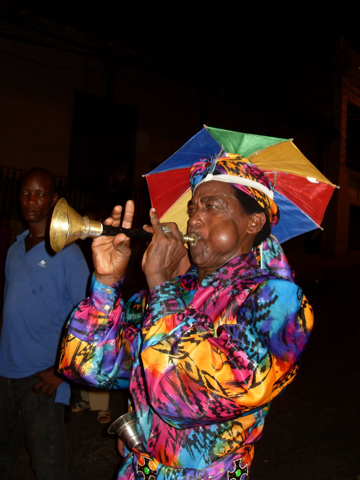 fotovictorfestival Tocador de China. Instrumento clave en la conga santiaguera.