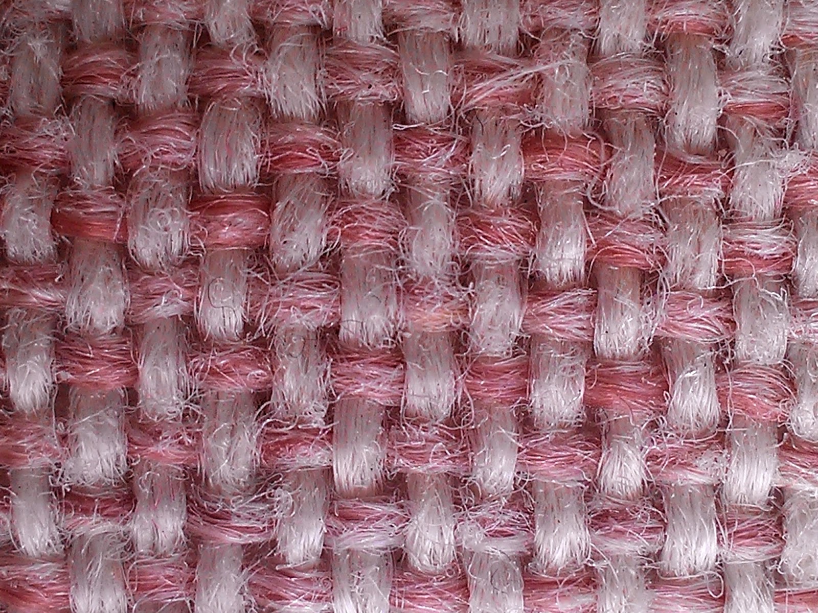 What kind of knit pattern is this and are there any of the same blanket