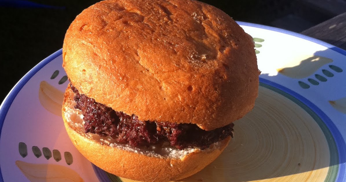 The Family Chef Udi's new hamburger and hot dog buns are perfect for