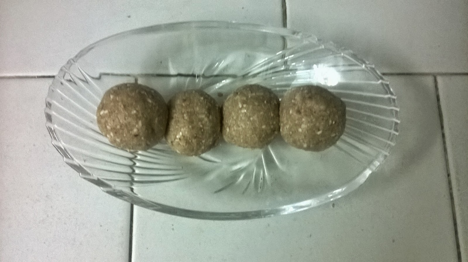 Easy Children Recipes OATS PEANUT LADOO