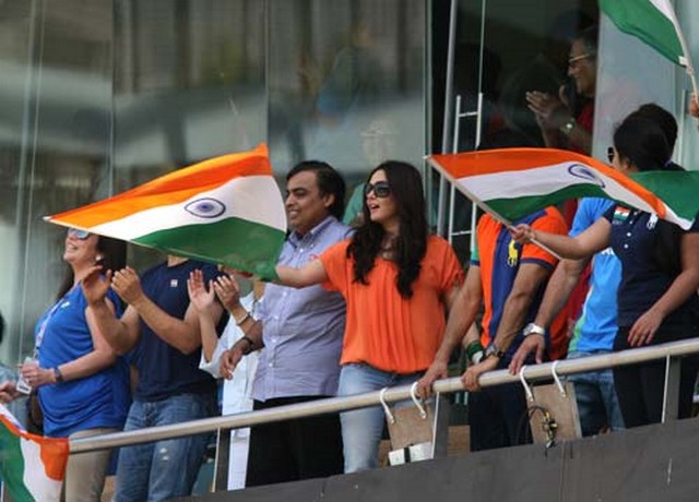 Photos  Bollywood Celebs Celebrates India Vs Sri Lanka World Cup Final  wallpapers