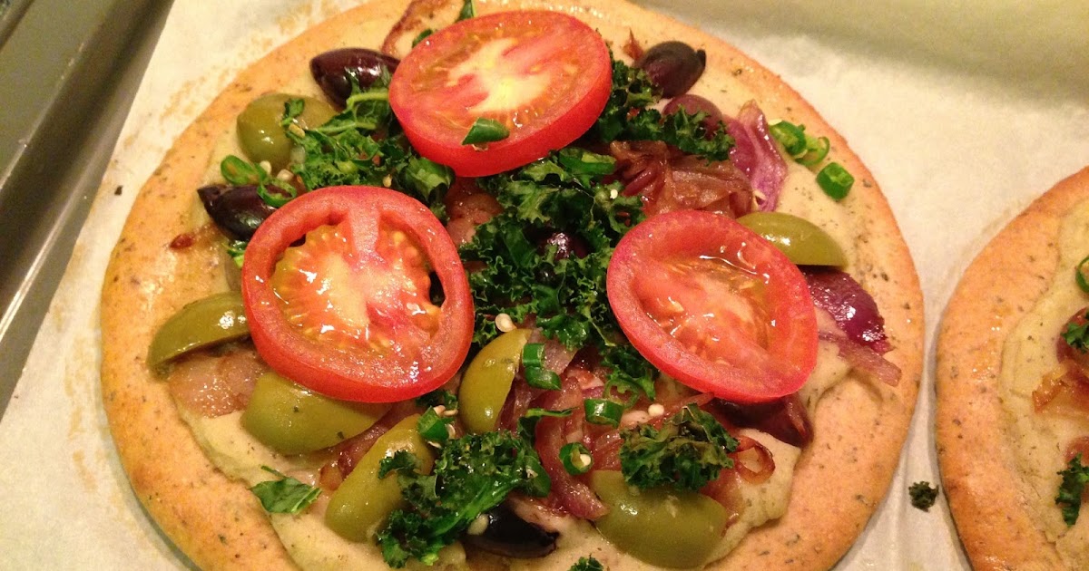 Quick'n'Healthy Vegan Caramelized Onion Thin Crust Pizza