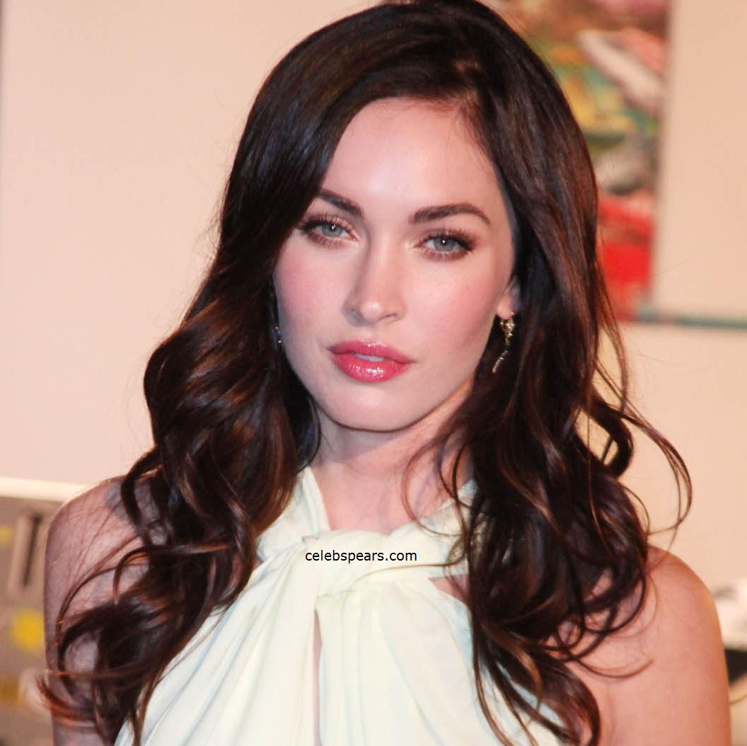 http://2.bp.blogspot.com/-AbOOI0N-Irg/TbWNMcfF3QI/AAAAAAAAAx4/9VDJvY2-TSE/s1600/meganfox-closeup-celebspears.jpg