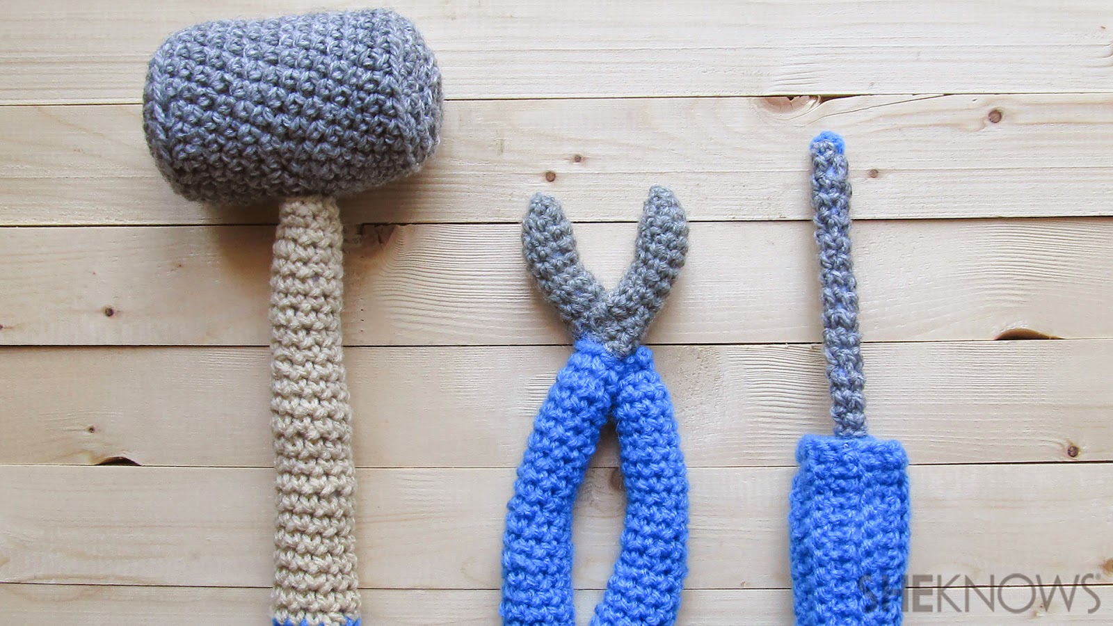 http://www.sheknows.com/living/articles/1038605/crochet-tools-for-fathers-day