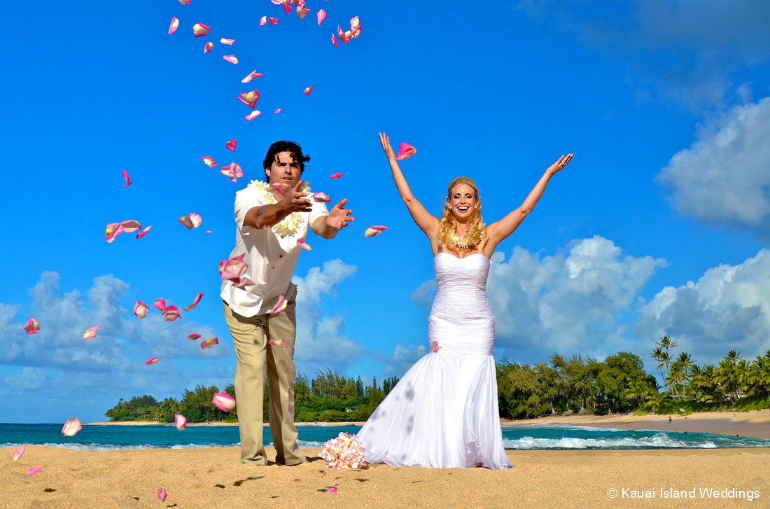 Destination Weddings On Kauai Hawaii Tunnels Beach Kauai Wedding
