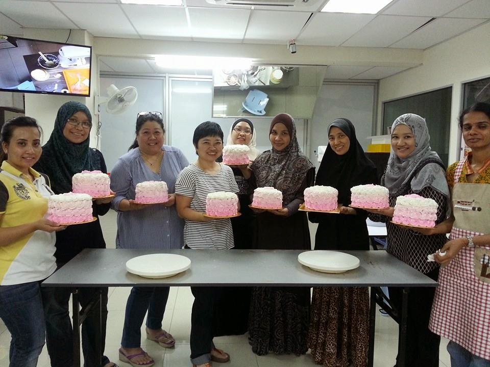 Ombre Cake Making Class