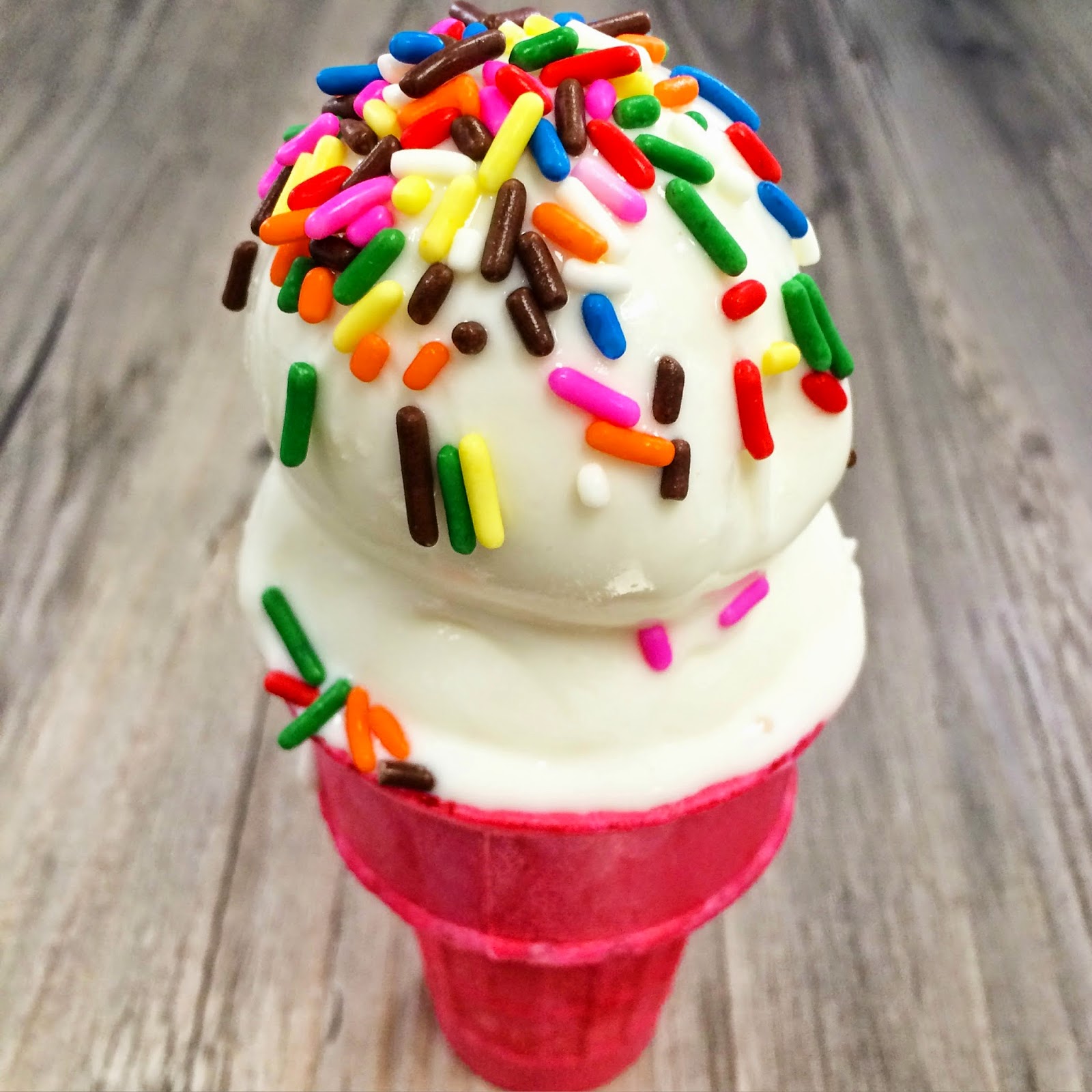 Jac o' lyn Murphy Serving up an Ice Cream Celebration