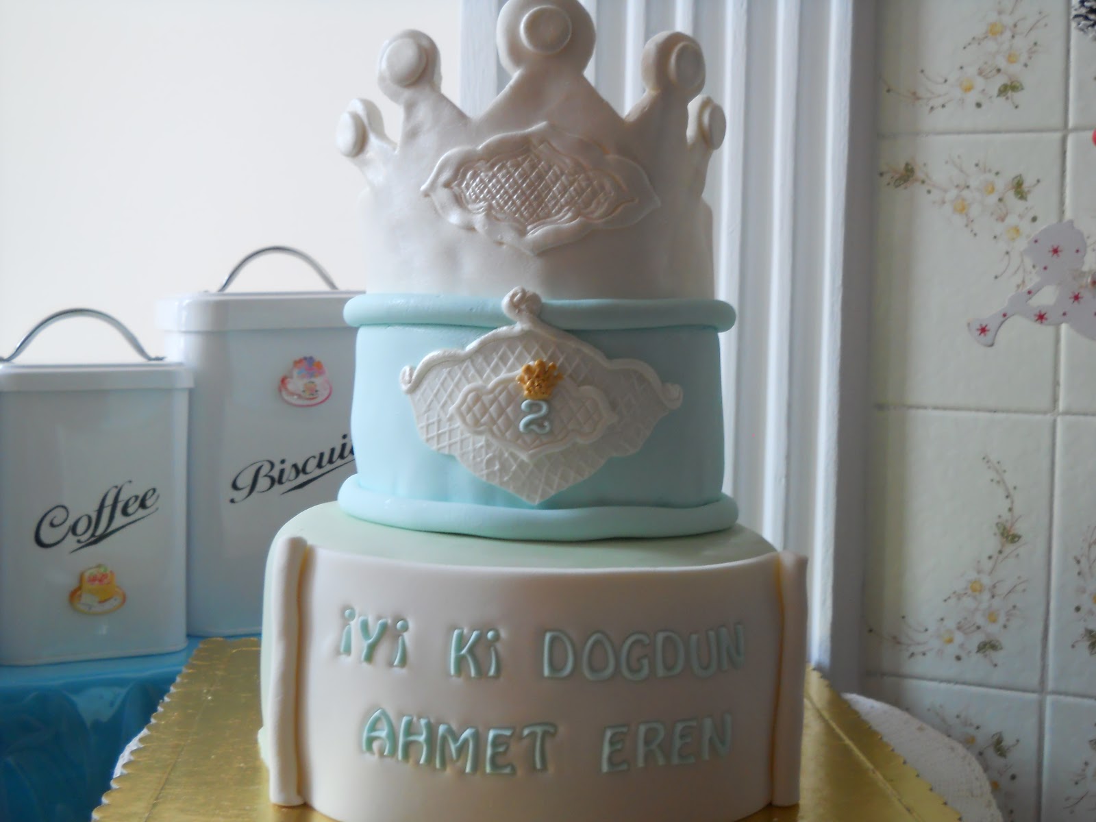 ÇILGIN PASTACI kral taclı pepee pastası