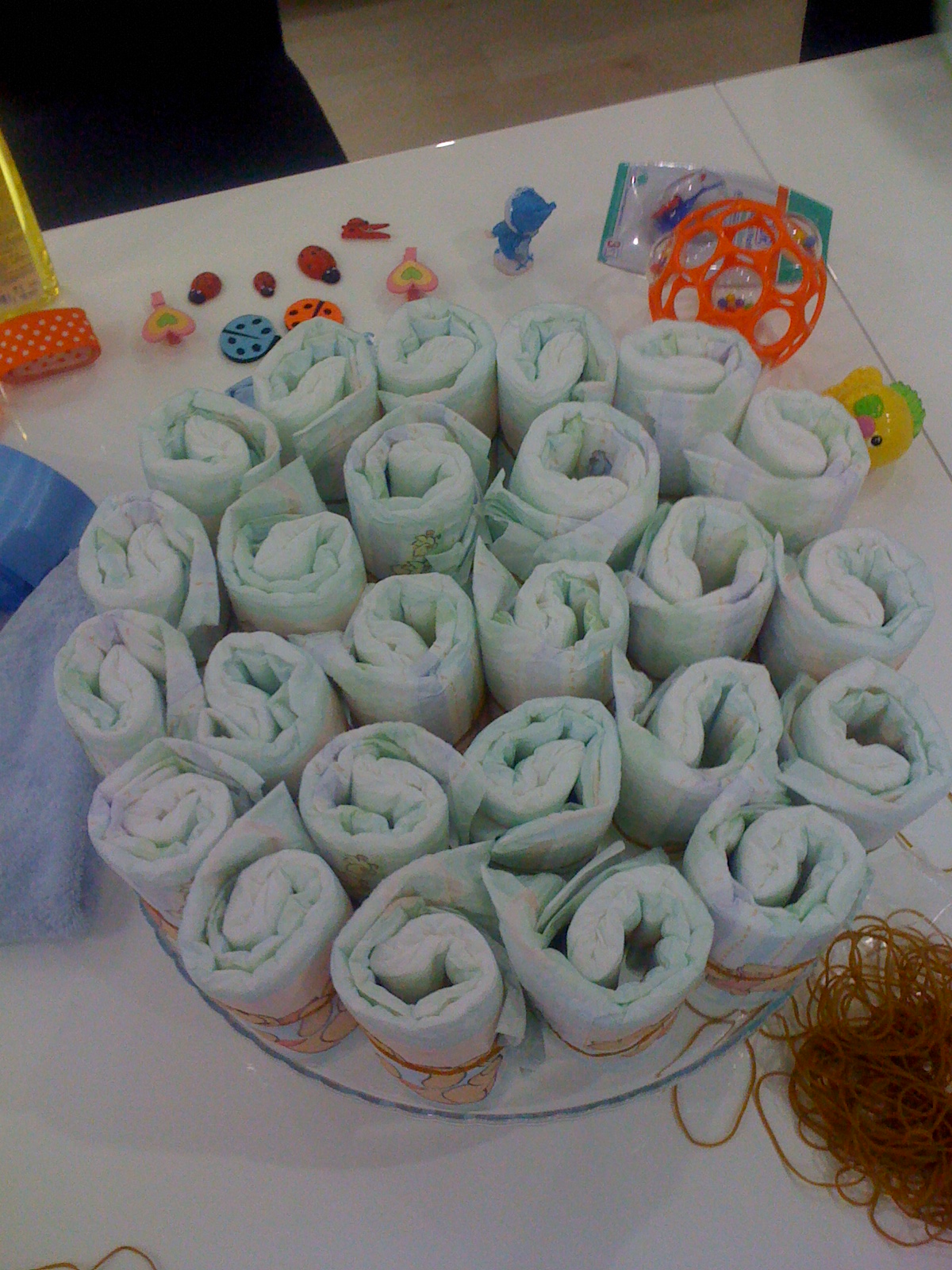 Hayatın Tuzu&amp;Biberi bebek bezinden süs pasta yapımı