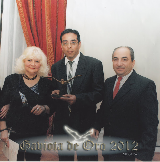 "CASI NORMALES" Premio Gaviota de Oro 2012