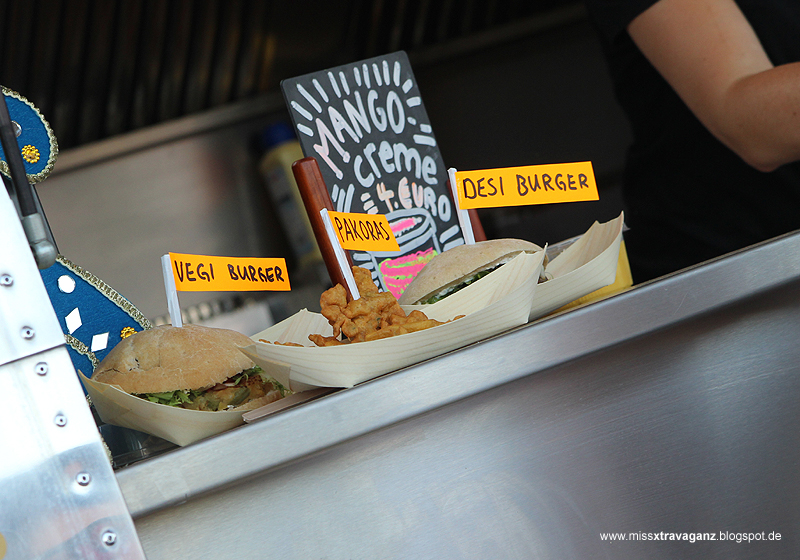 Halal Chicken Over Rice New York Street Food Foodsister In