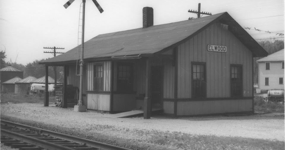 Towns and Nature Elwood, IL 1969 Depot