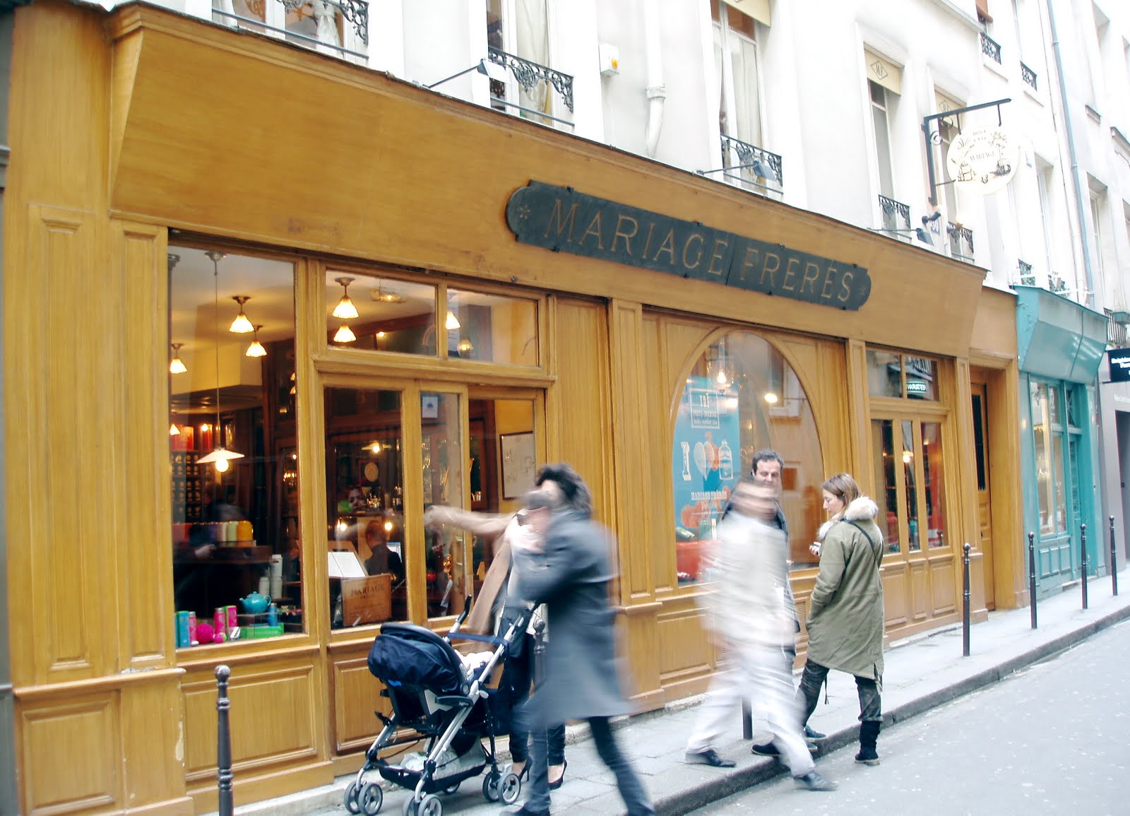 J'Adore: The Mariage Fréres Tea Shop in Paris - A Friend Afar